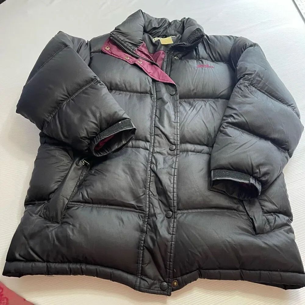 L.L. Bean VTG Black Down Jacket Size M L XL See Measurements